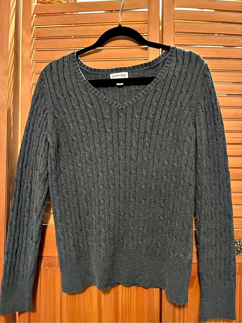 St. John's Bay Cable Knit Sweater Gray Large Like New